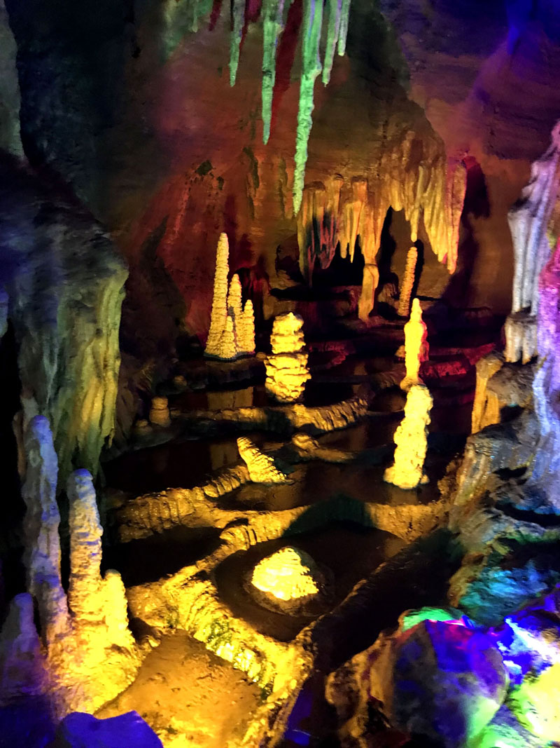 好博平台_好博（中国）一站式服务平台员工游地下峡谷